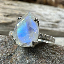 Load image into Gallery viewer, Kerrilyn Moonstone Ring
