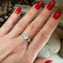 Load image into Gallery viewer, Martine Moonstone Ring
