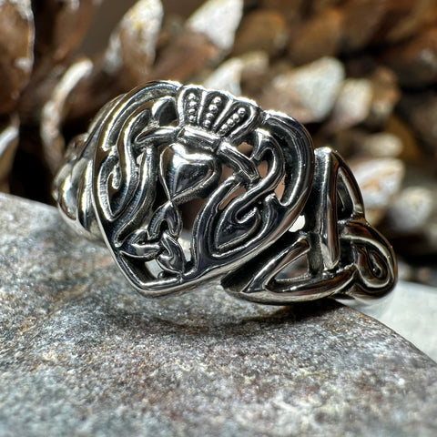 Load image into Gallery viewer, True Love Irish Claddagh Ring in Sterling Silver
