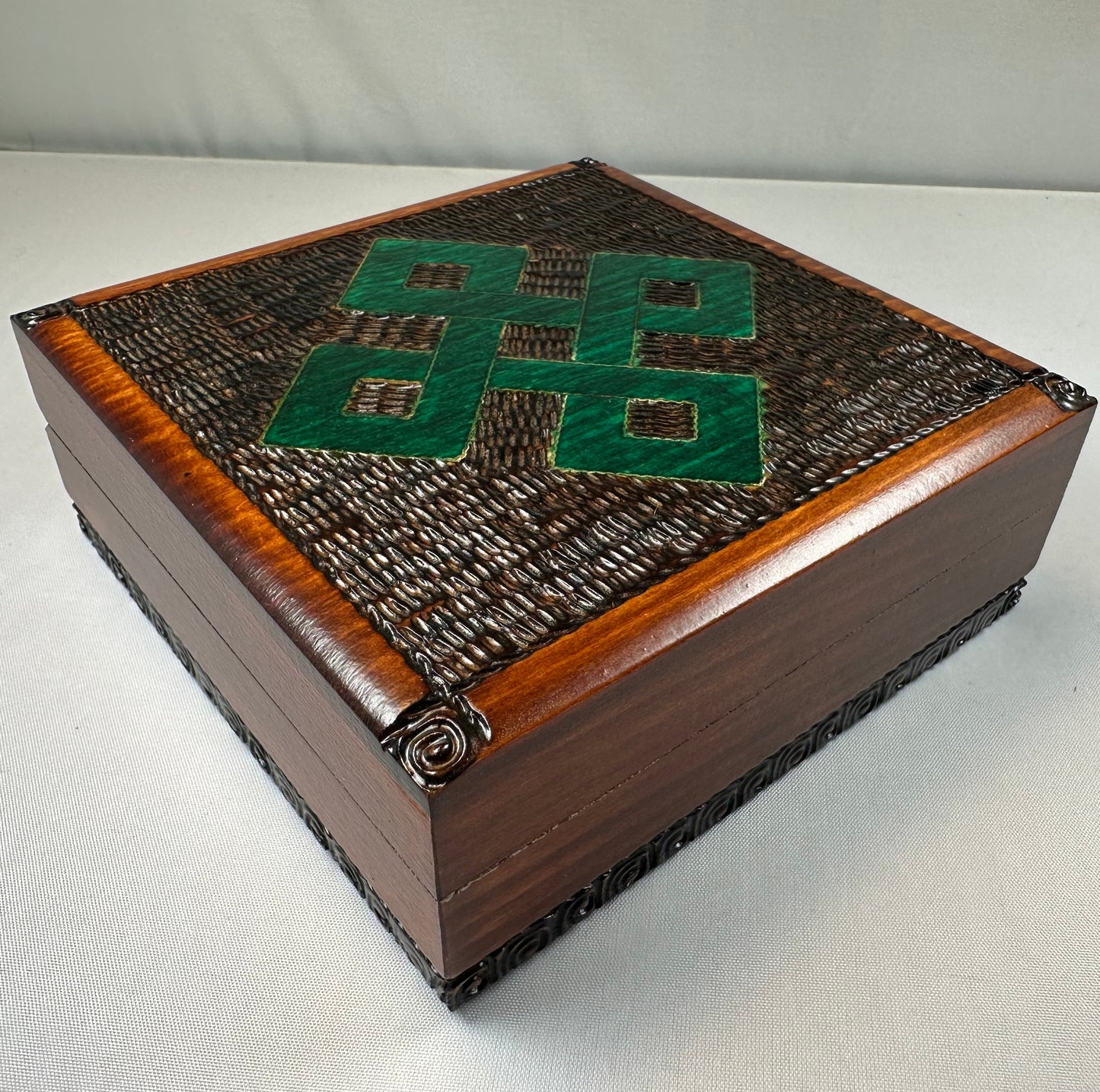 Celtic Four Corner Knot Keepsake Box - Handmade Wooden Box