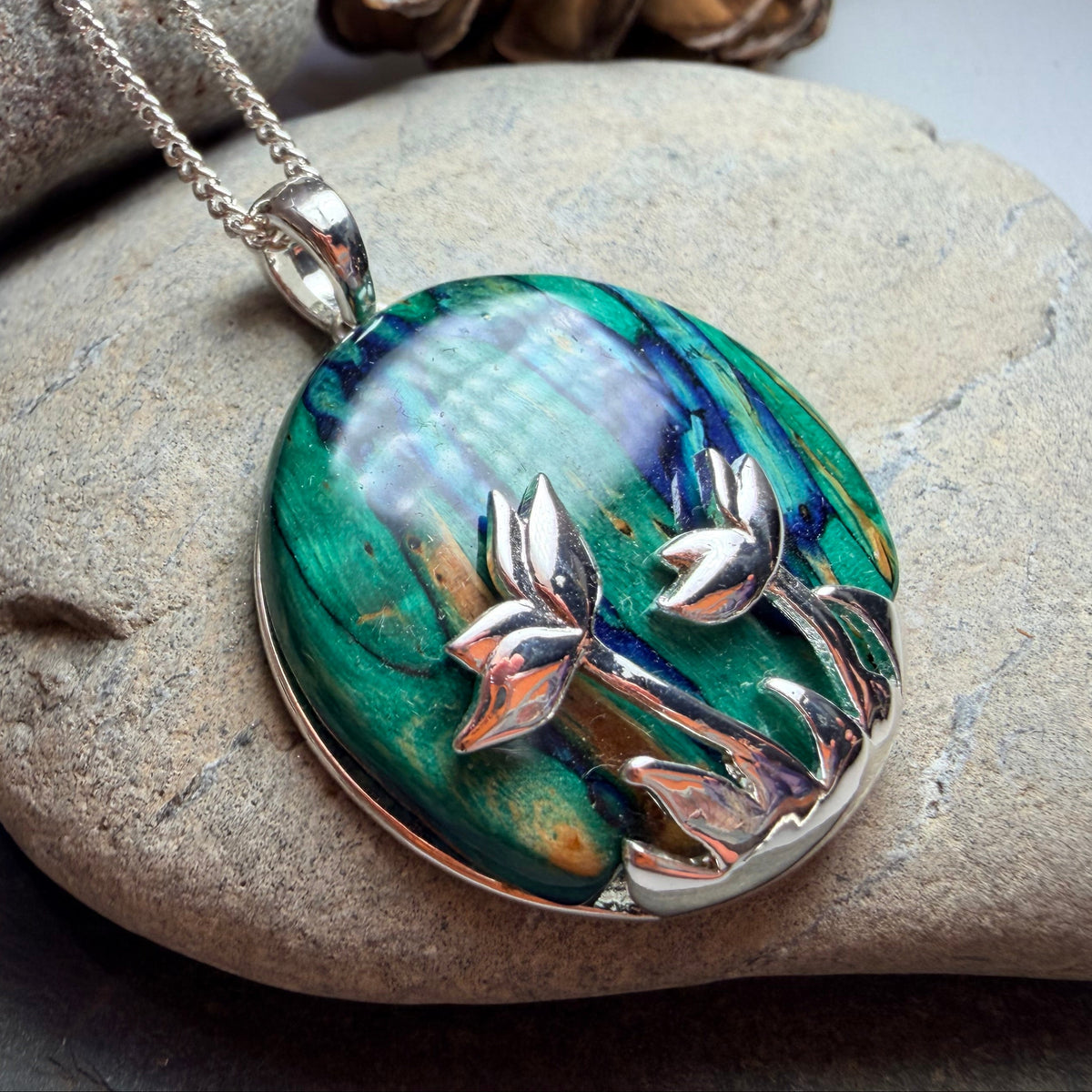 Heathergems Celtic Flower Necklace - Handmade in Scotland