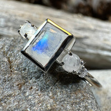 Load image into Gallery viewer, Anja Moonstone Ring
