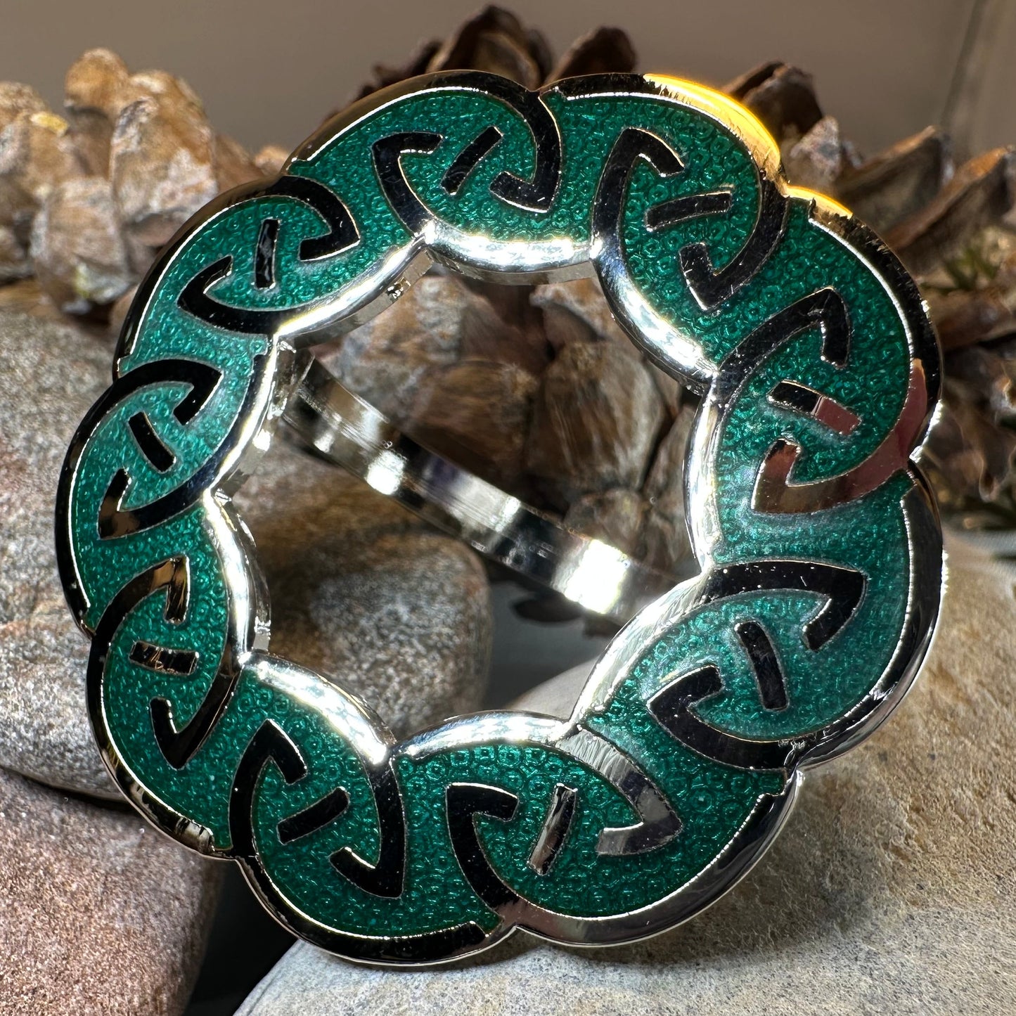 Enamel Green Celtic Knot Scarf Ring