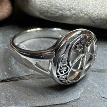 Load image into Gallery viewer, Chalice Well Ring
