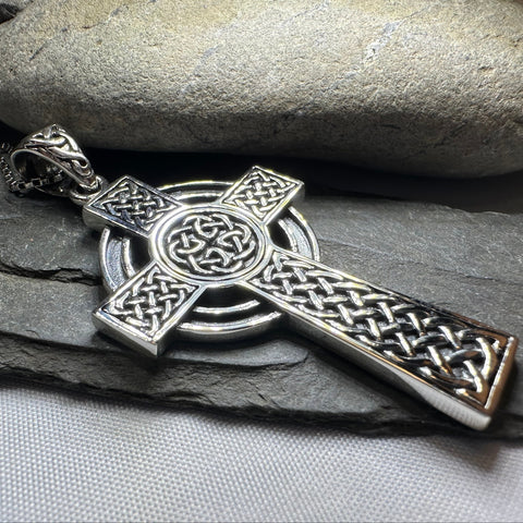 Load image into Gallery viewer, Macaille Celtic Cross Necklace
