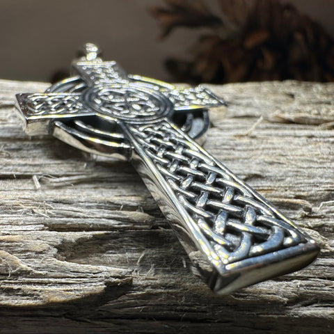 Load image into Gallery viewer, Macaille Celtic Cross Necklace

