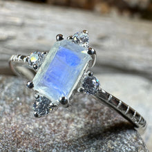 Load image into Gallery viewer, Clarissa Moonstone Ring
