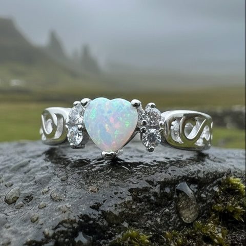 Load image into Gallery viewer, Sweetheart Opal Ring in Sterling Silver
