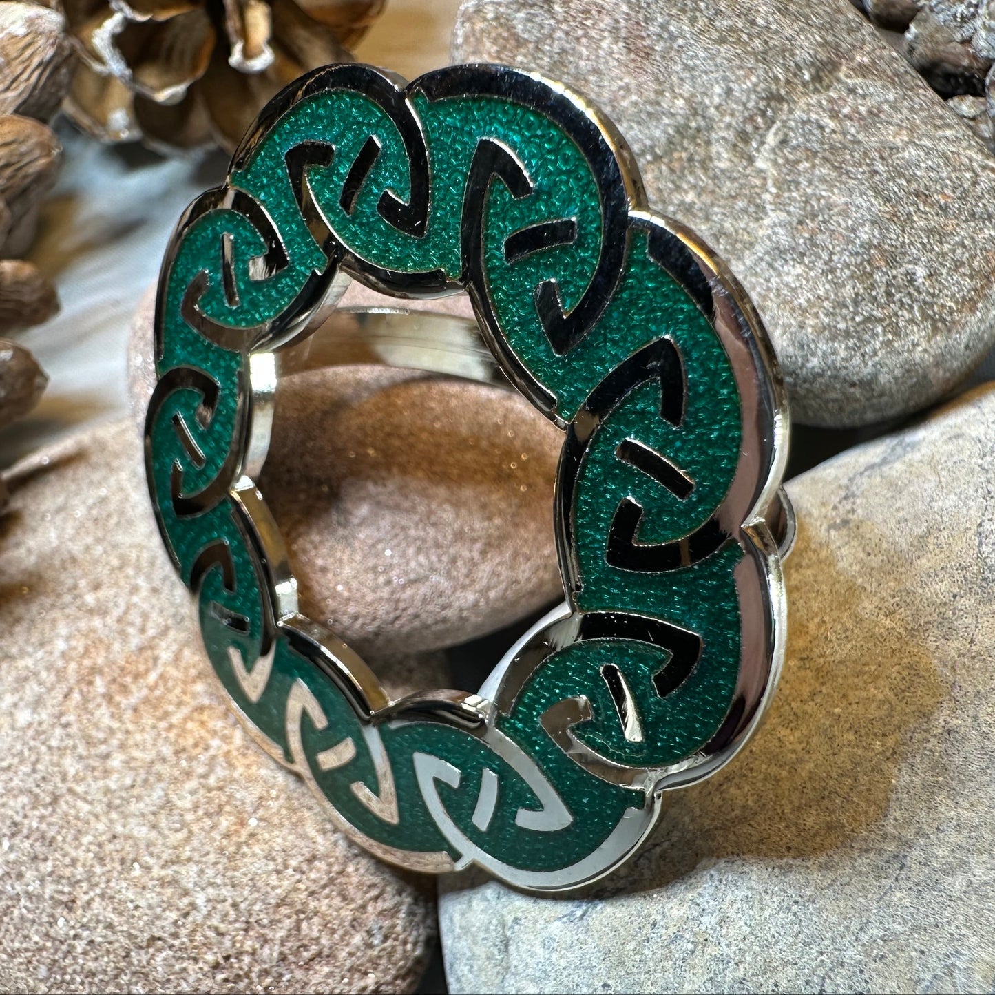 Enamel Green Celtic Knot Scarf Ring