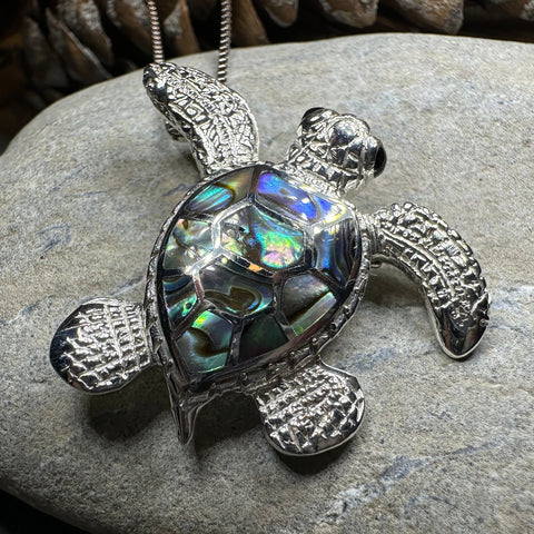 Load image into Gallery viewer, Abalone Turtle Necklace
