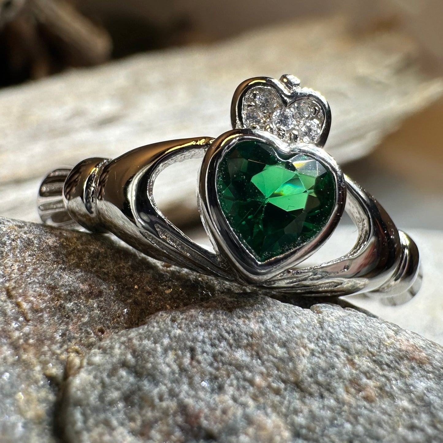 Emerald Meadow Irish Claddagh Ring