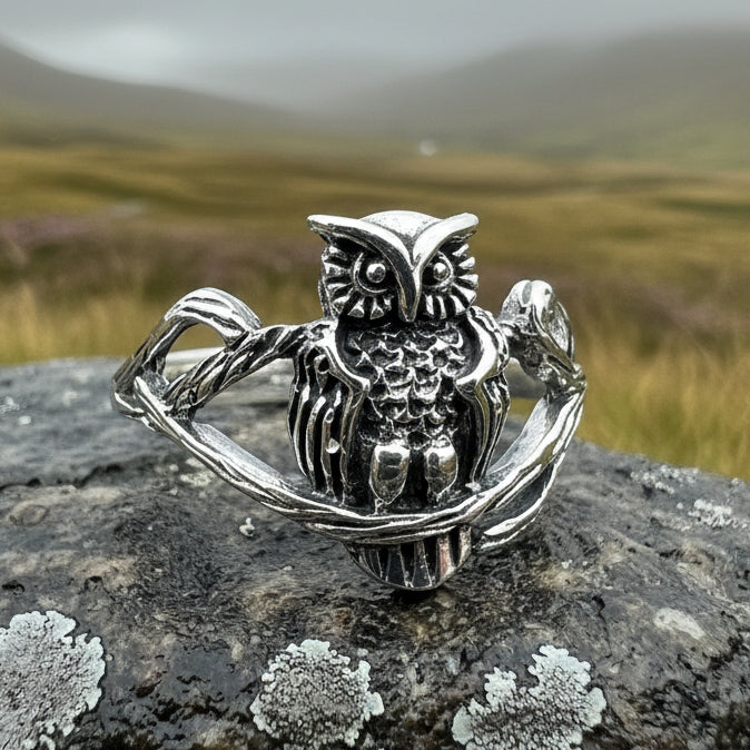 Hollie Owl Ring in Sterling Silver