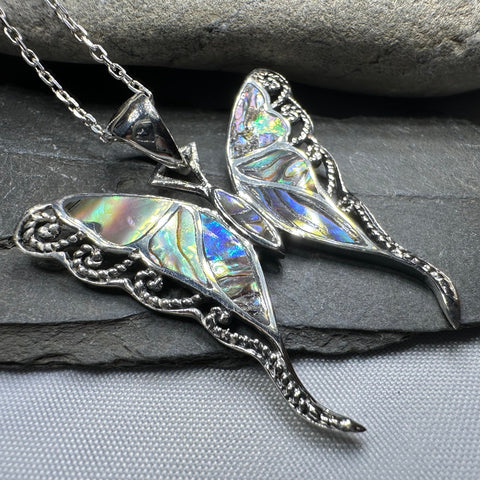 Load image into Gallery viewer, Whitney Butterfly Necklace
