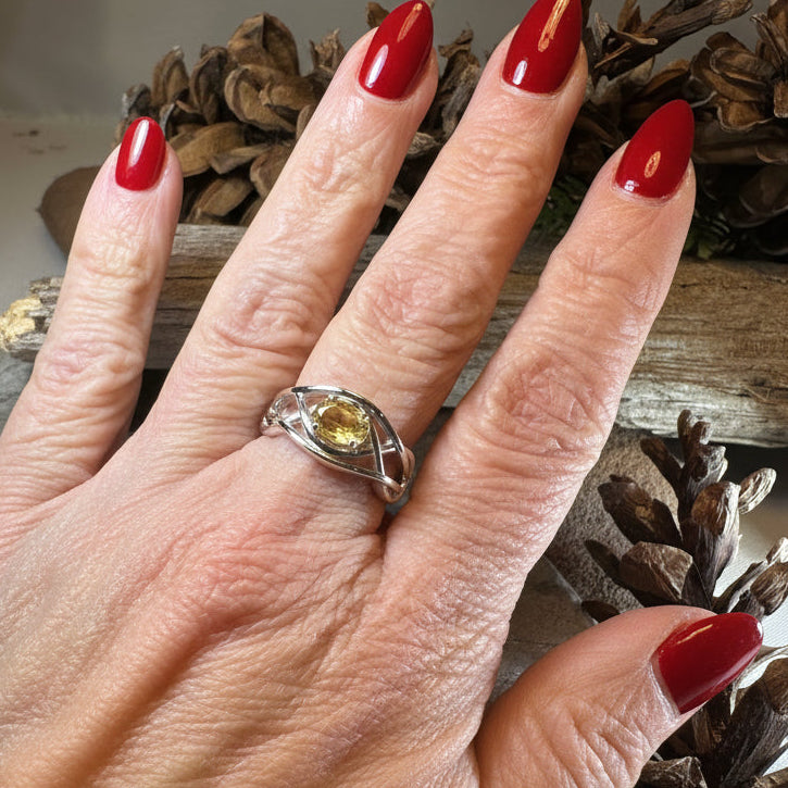 Elden Celtic Knot Ring — view 10