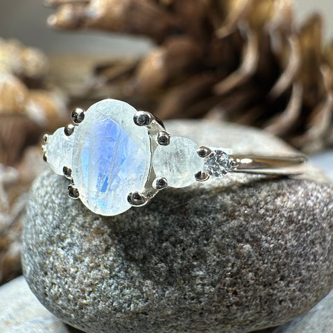 Load image into Gallery viewer, Winter Fire Moonstone Ring
