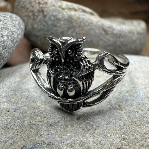 Load image into Gallery viewer, Hollie Owl Ring in Sterling Silver

