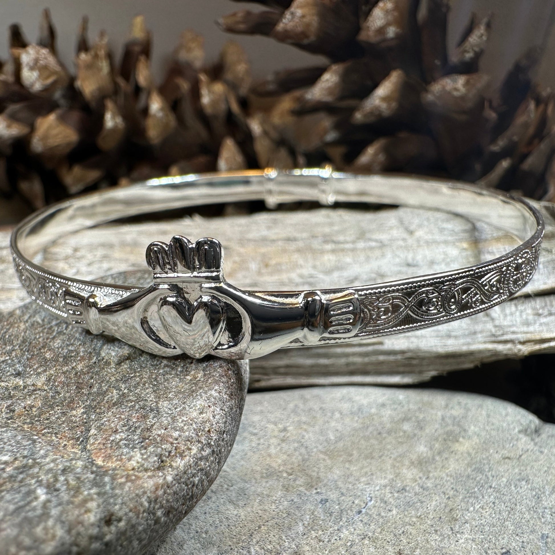 Old World Style Claddagh Bracelet — view 9