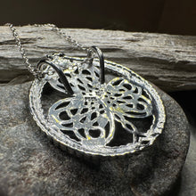 Load image into Gallery viewer, Sylvania Shamrock Necklace

