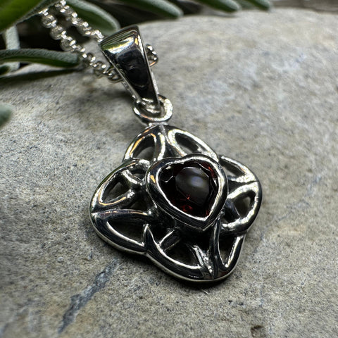 Load image into Gallery viewer, Ashley Celtic Knot Necklace

