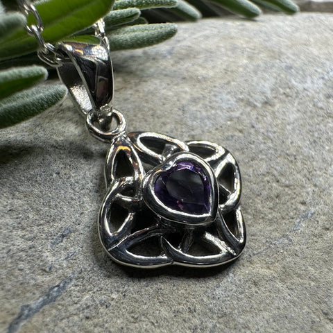 Load image into Gallery viewer, Ashley Celtic Knot Necklace
