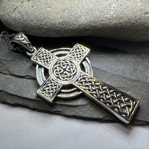 Load image into Gallery viewer, Macaille Celtic Cross Necklace
