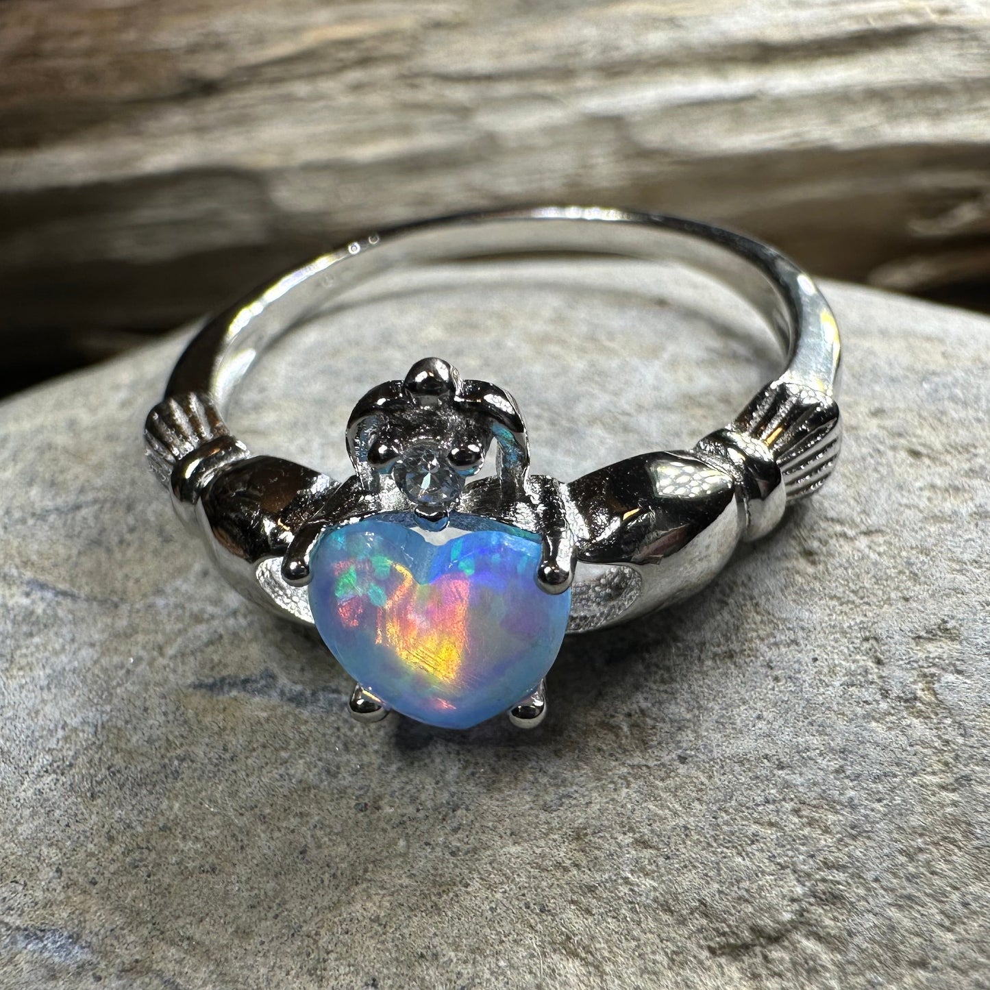 Glynnis Claddagh Ring — view 4