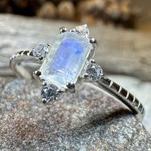 Load image into Gallery viewer, Clarissa Moonstone Ring
