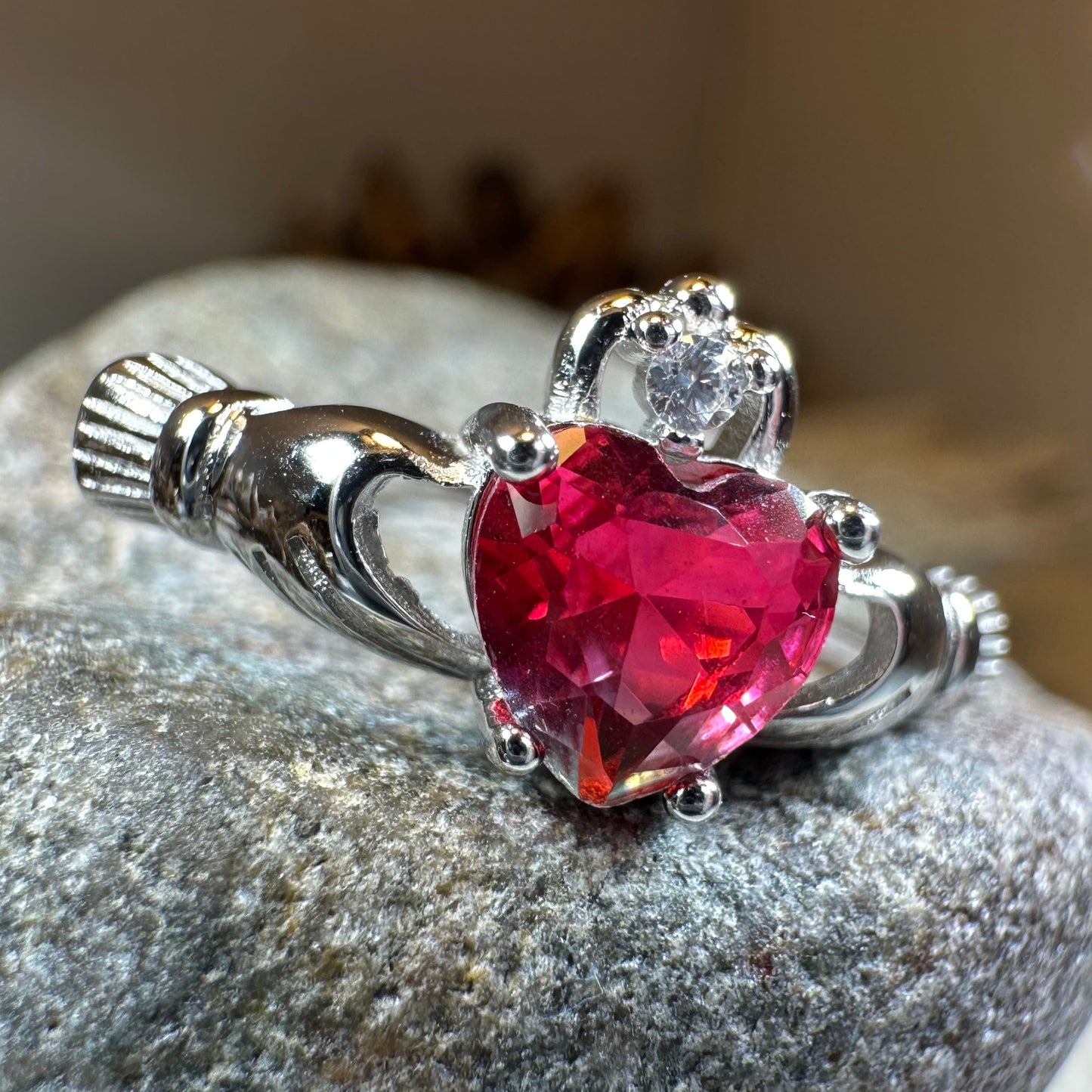 Clonmel Claddagh Ring — view 5