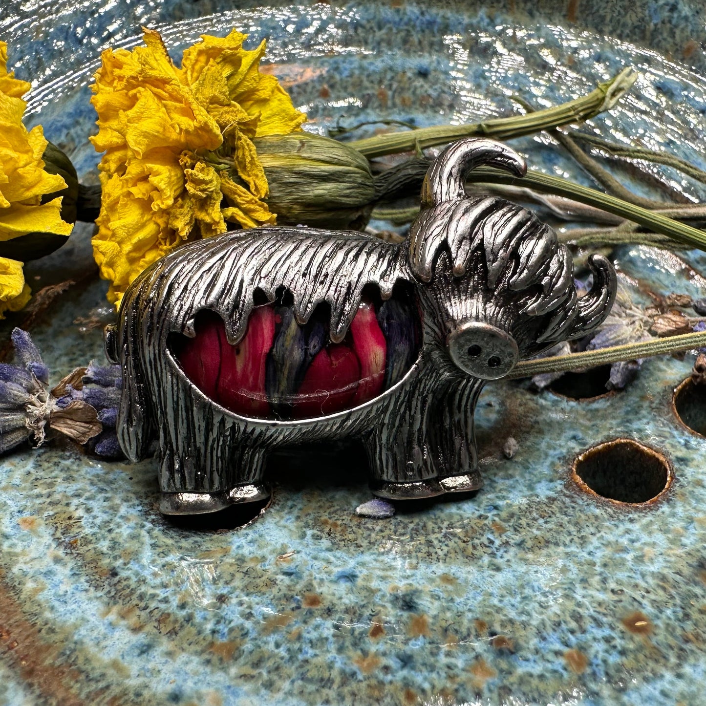 Heathergems Highland Cow Brooch - Handmade in Scotland