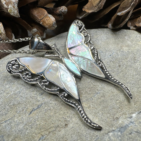 Load image into Gallery viewer, Whitney Butterfly Necklace
