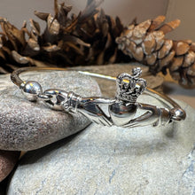 Load image into Gallery viewer, Ballisodare Claddagh Bracelet
