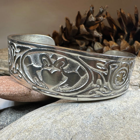 Load image into Gallery viewer, Galway Claddagh Cuff Bracelet for Women
