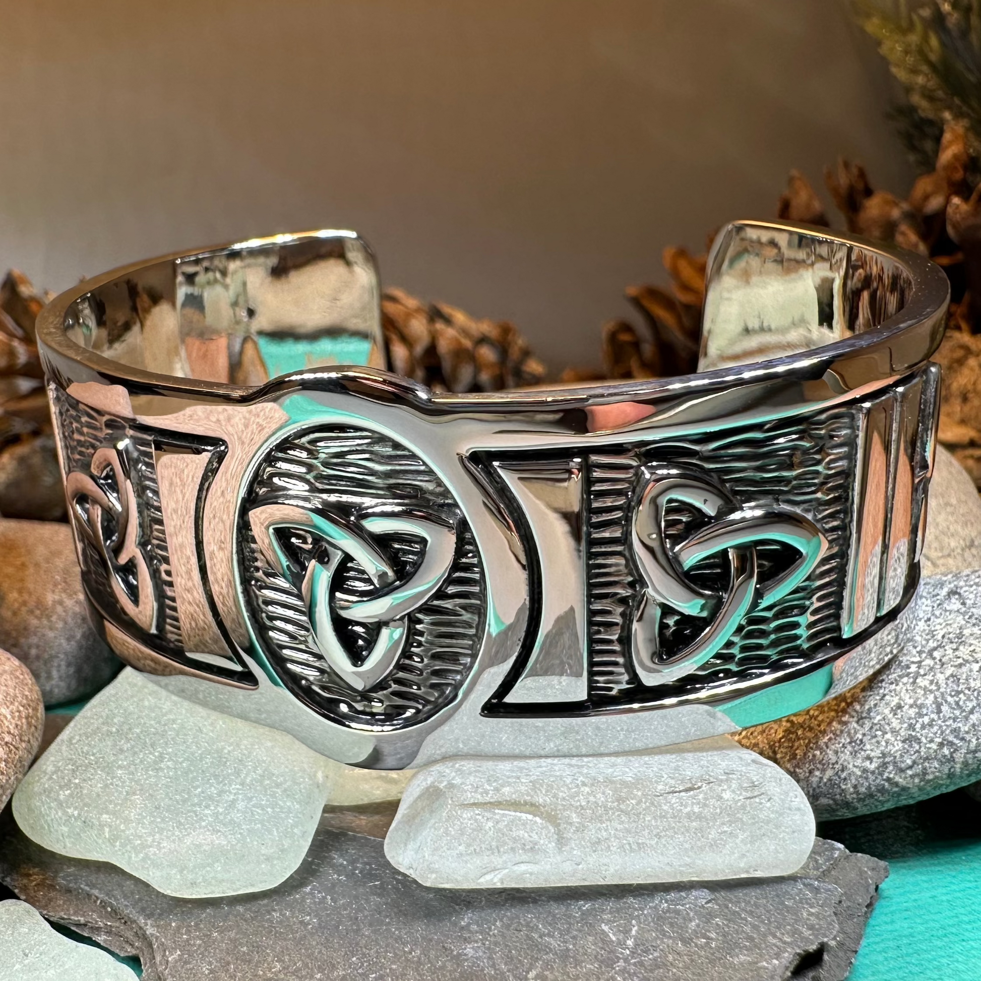 Celtic Trinity Knot Cuff Pewter Bracelet — view 6