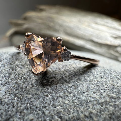 Load image into Gallery viewer, Pink Topaz Heart Ring
