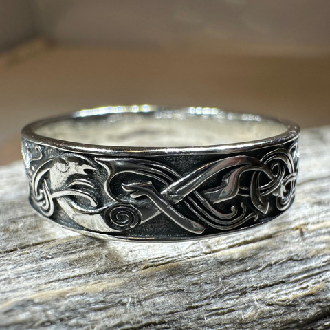 Load image into Gallery viewer, Celtic Raven Ring in Sterling Silver
