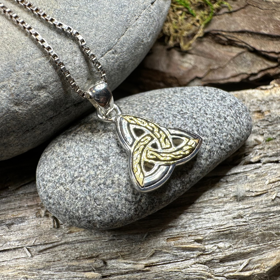 Errill Celtic Trinity Knot Necklace in Sterling Silver