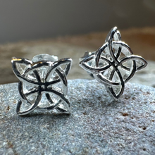 Load image into Gallery viewer, Donielle Celtic Post Earrings
