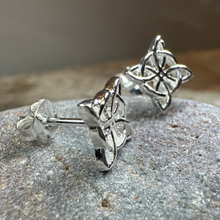 Load image into Gallery viewer, Donielle Celtic Post Earrings
