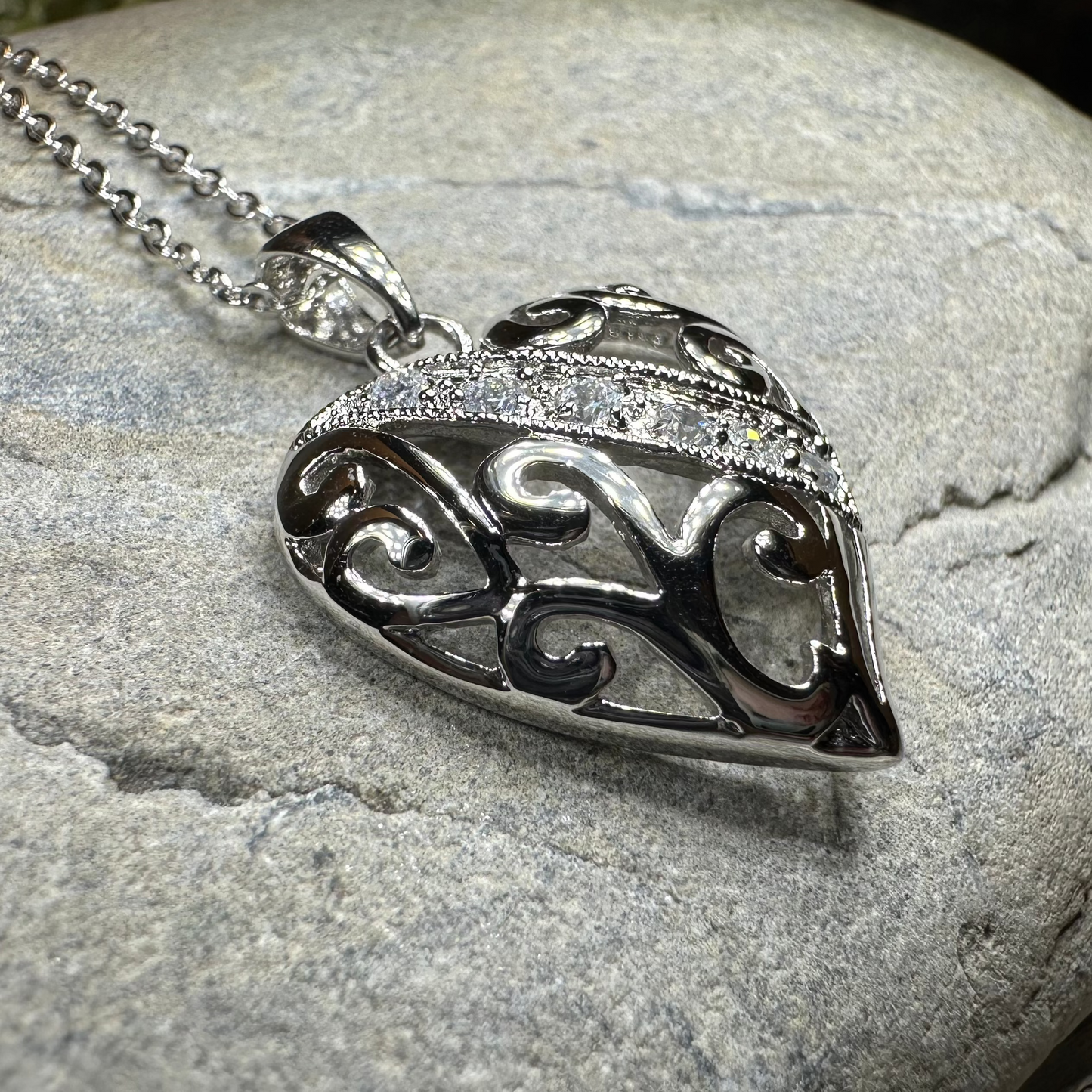 Sweet Heart Necklace — view 3