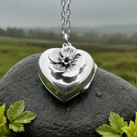 Load image into Gallery viewer, Dogwood Flower Silver Locket Necklace

