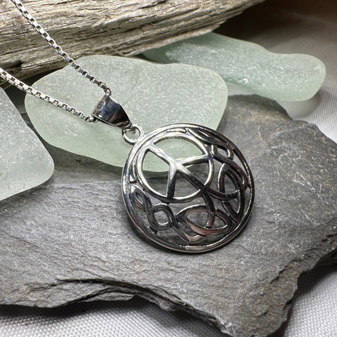 Load image into Gallery viewer, Peace Sign Necklace
