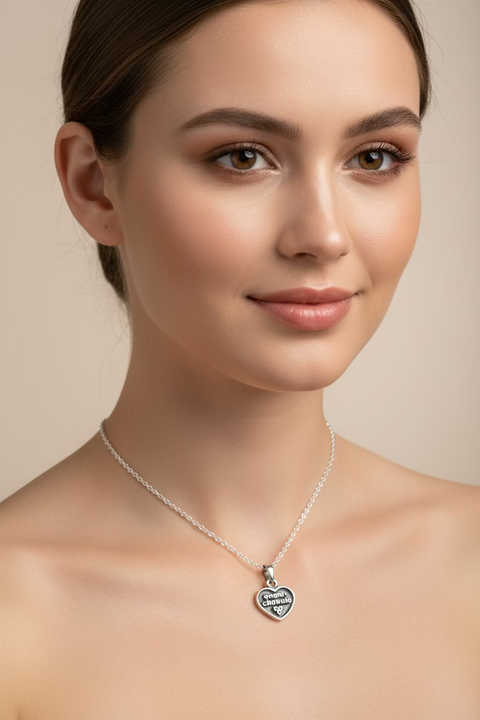 Load image into Gallery viewer, Petite Scottish Anam Charaid Necklace
