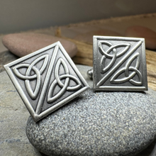 Load image into Gallery viewer, Trinity Knot Cuff Links
