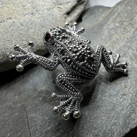 Load image into Gallery viewer, Petite Marcasite Frog Brooch
