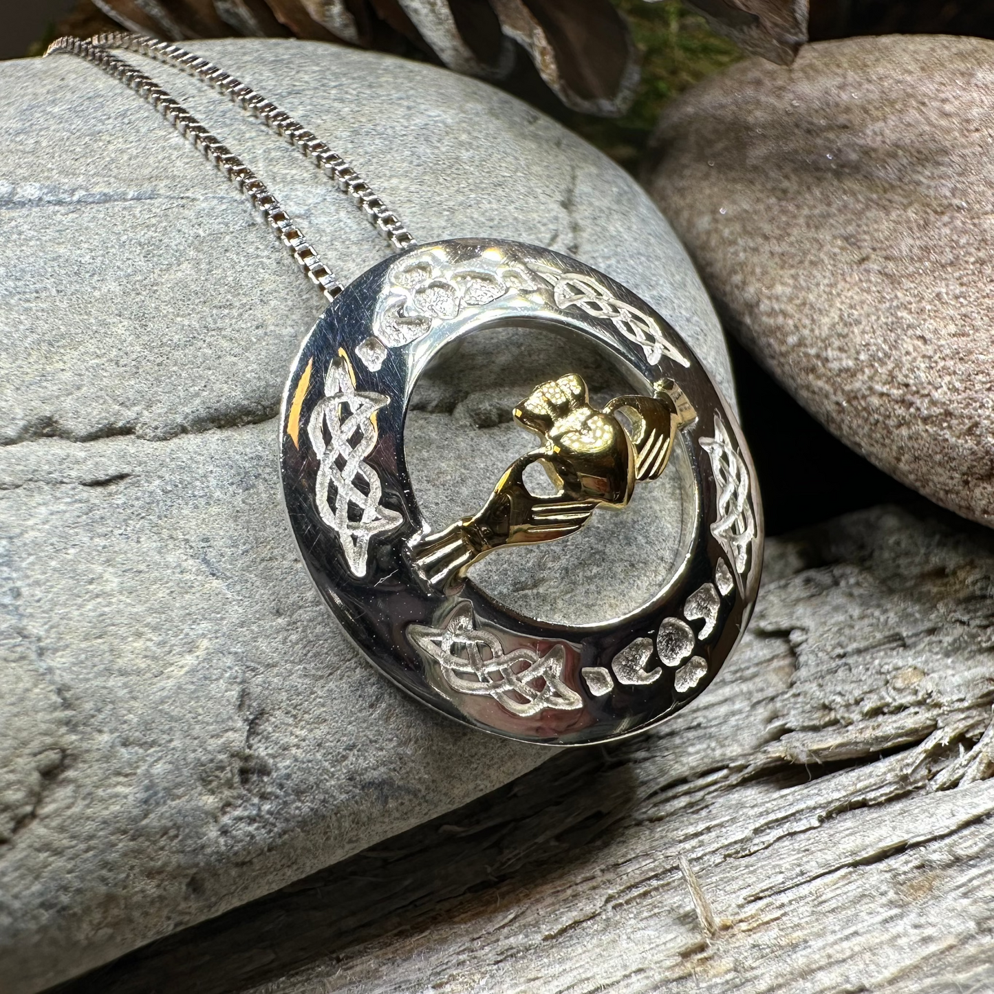 Shanagarry Claddagh Necklace — view 8