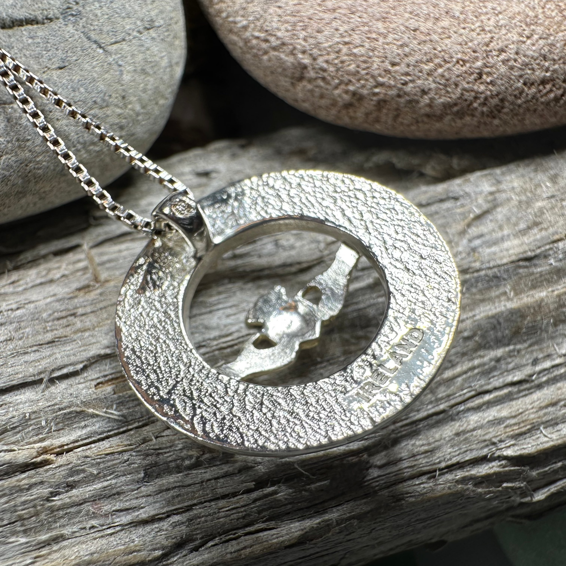 Shanagarry Claddagh Necklace — view 4
