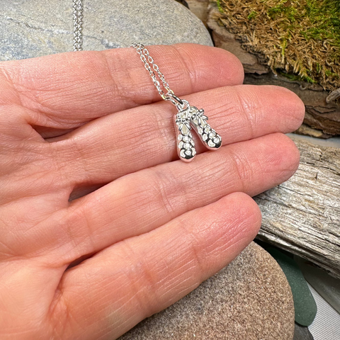Load image into Gallery viewer, Irish Dance Shoe Necklace - Made in Ireland
