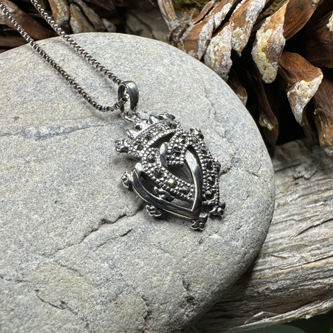 Load image into Gallery viewer, Isla Scottish Luckenbooth Necklace
