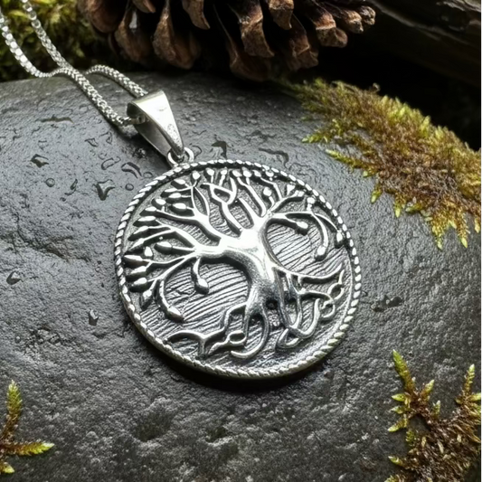 Duille Celtic Tree of Life Necklace in Sterling Silver