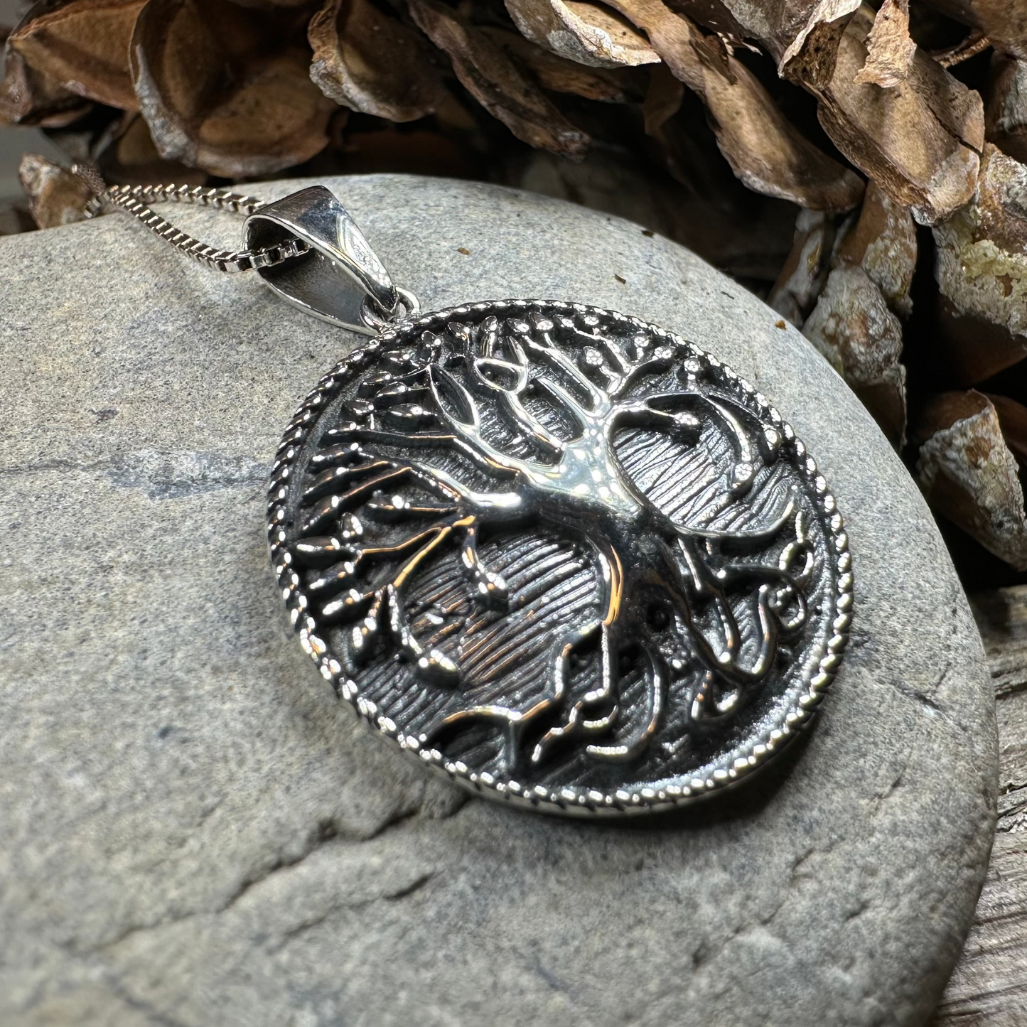 Duille Celtic Tree of Life Necklace in Sterling Silver — view 5